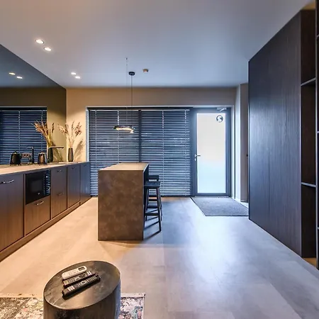 Jacuzzi Cinema Japandi 2 *