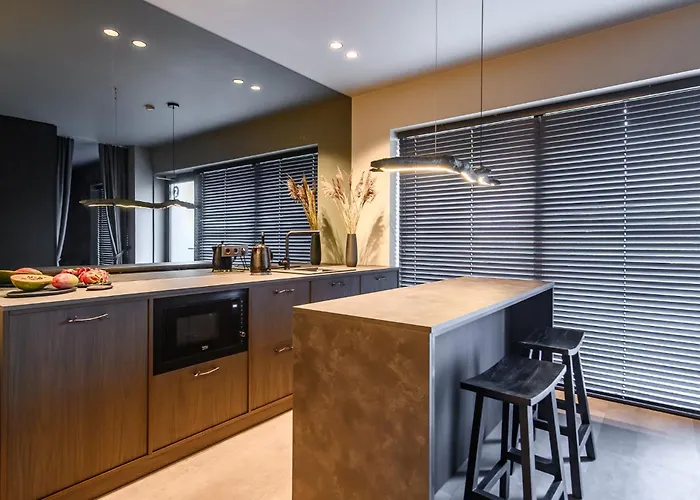 Апартаменты Jacuzzi Cinema Japandi 2 *